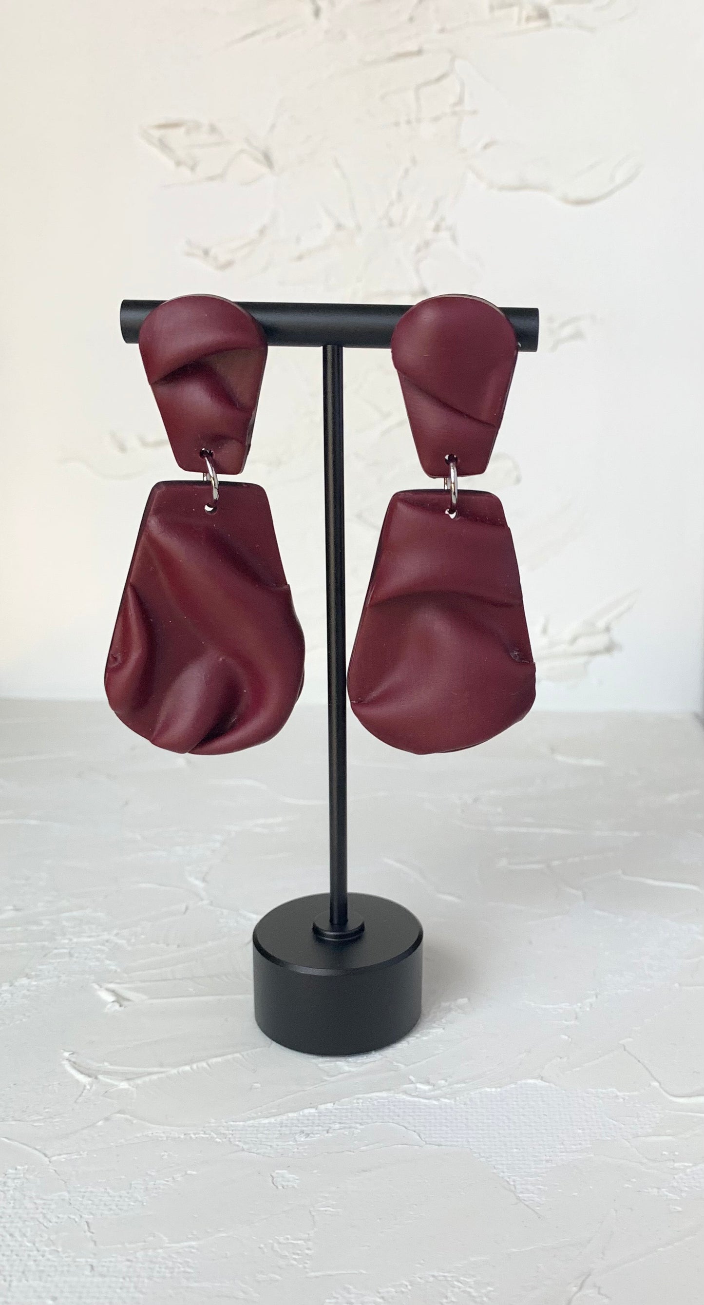 The Sculpted Maroon